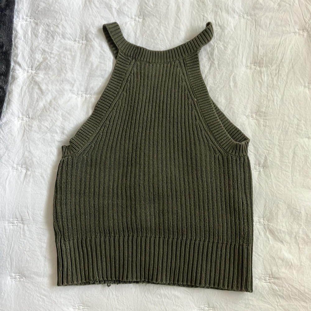 Express Sweater Cropped Top - Picture 3 of 3